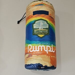 Rumpl Yellowstone Rainbow Puffy Blanket - Multicolor